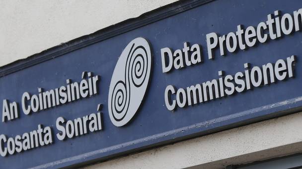 Data proccesser and data commissioner